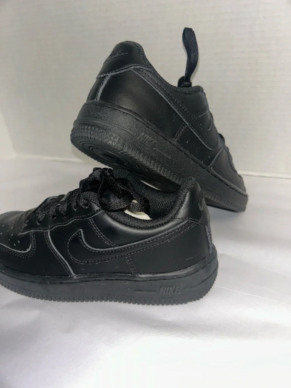 Nike Forcé 1 Kids Black Low-Top Sneakers